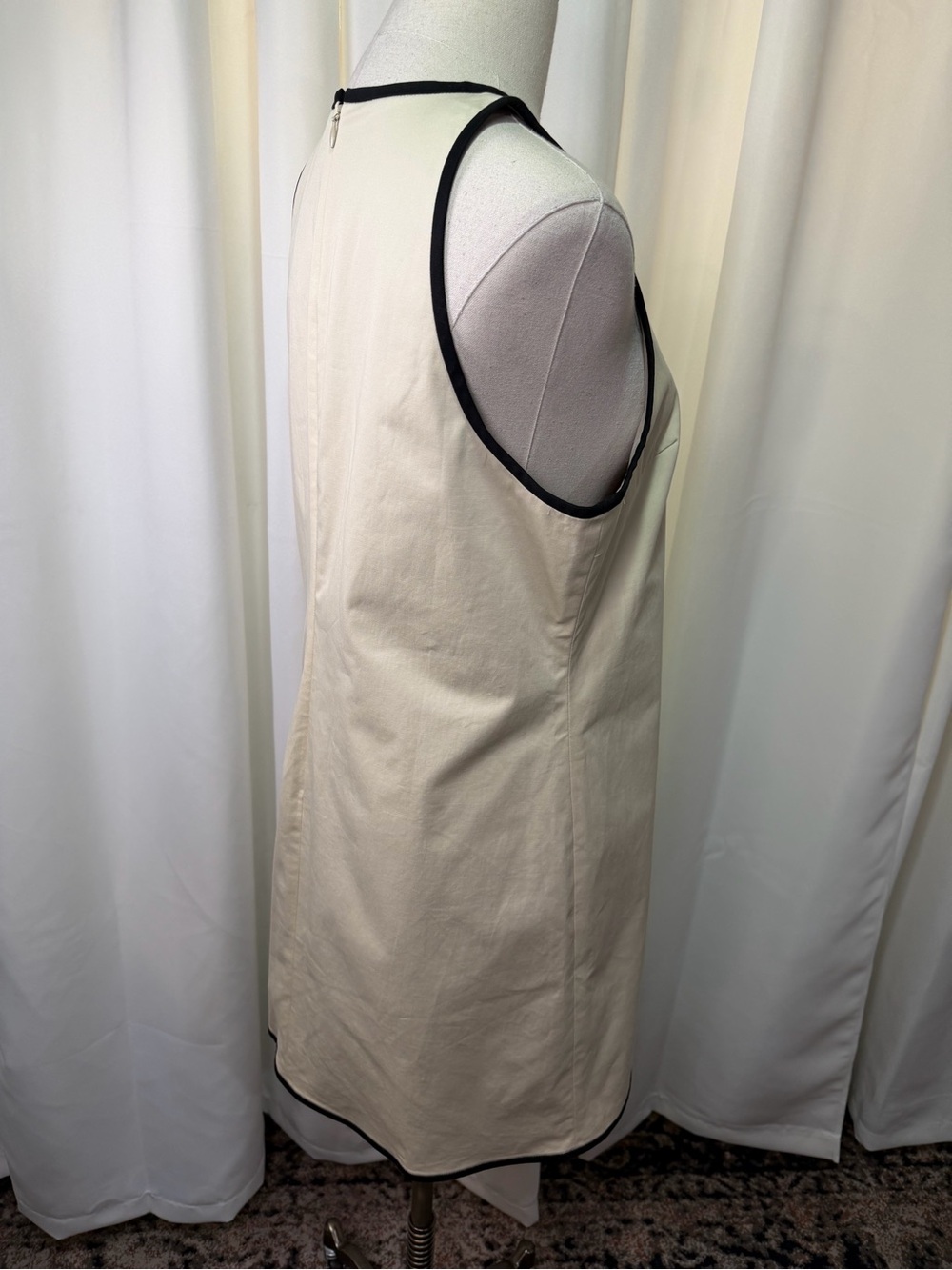 NWT Theory ‘Shift Dress in Organic Cotton’ in “Sand/Black” Size 12 - Picture 13 of 16